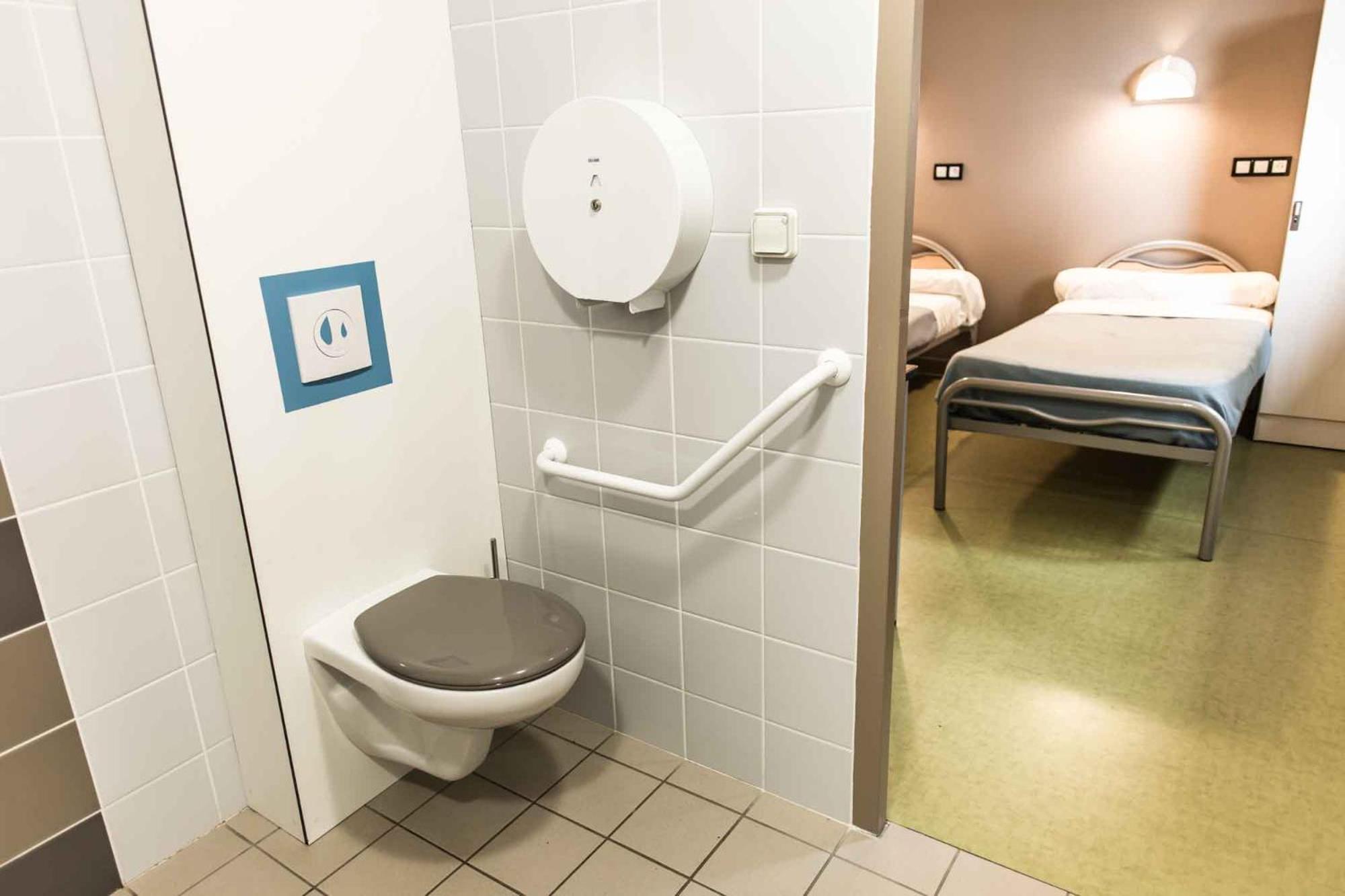 Centre International De Sejour Hostel Laval  Ngoại thất bức ảnh