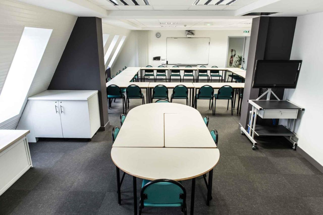 Centre International De Sejour Hostel Laval  Ngoại thất bức ảnh